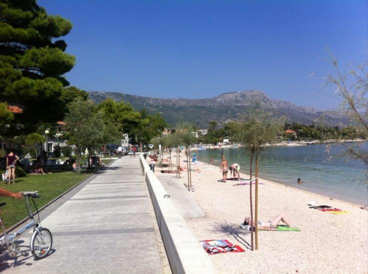 Holiday Home Chester With Heated Pool Kastela Exterior photo